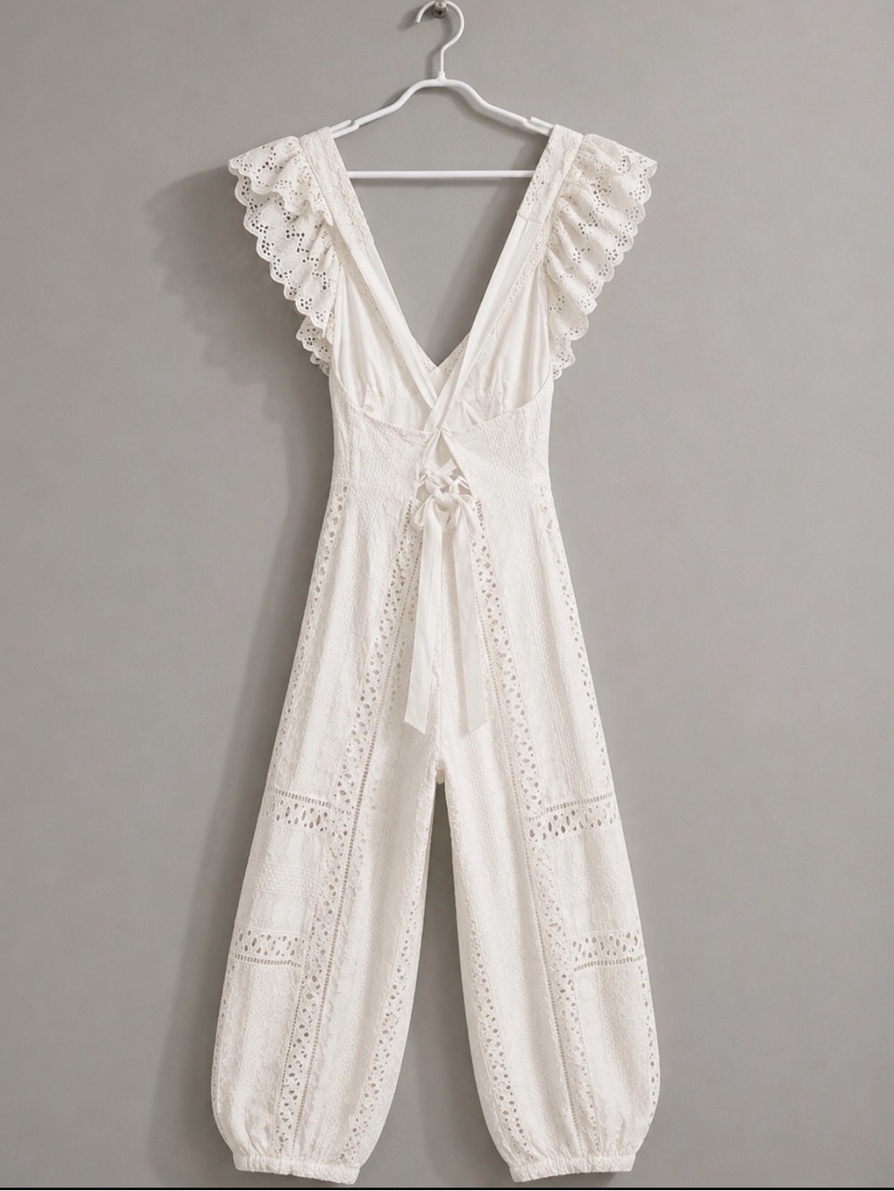 FREE PEOPLE Mikayla White Eyelet Crochet Open Back Jumpsuit XS - Picture 6 of 15